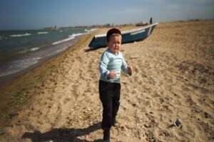 What is The Relationship Between Hasbullah and Khabib