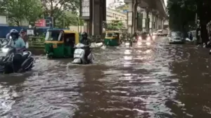 Torrential Rain in Bengaluru Causes Havoc: Viral Video Shows Flooded Apartment Complex, Lives Lost