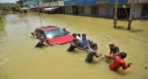 Torrential Rain in Bengaluru Causes Havoc: Viral Video Shows Flooded Apartment Complex, Lives Lost